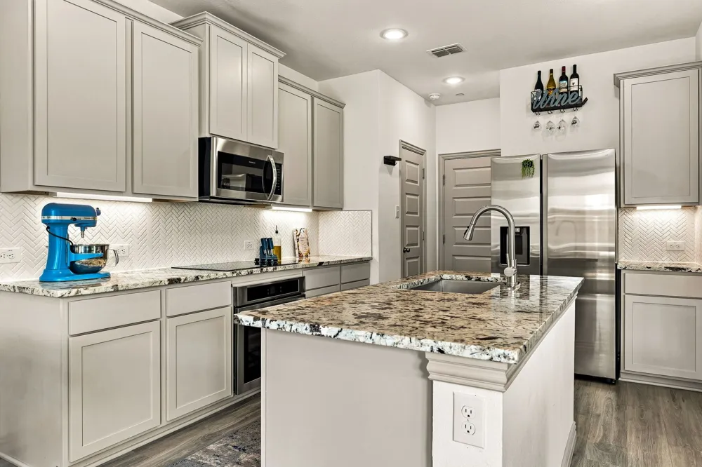 1126 Bowie Drive Lewisville, TX 75077