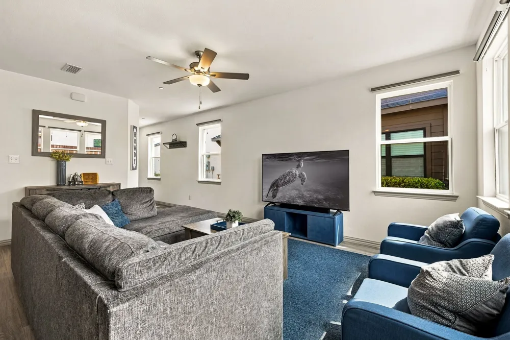 1126 Bowie Drive Lewisville, TX 75077