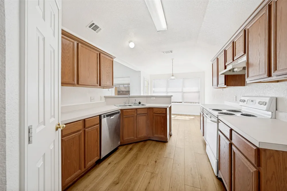308 Rock Hill Drive Crowley, TX 76036