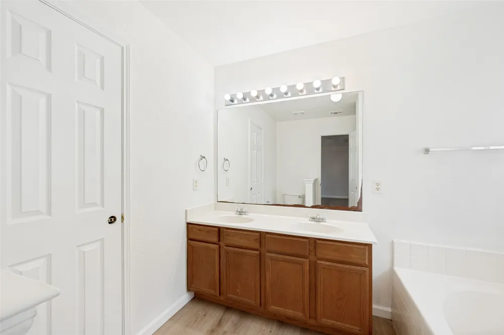 308 Rock Hill Drive Crowley, TX 76036