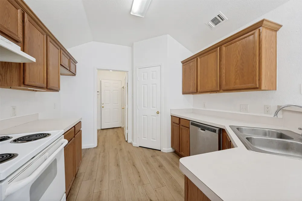 308 Rock Hill Drive Crowley, TX 76036