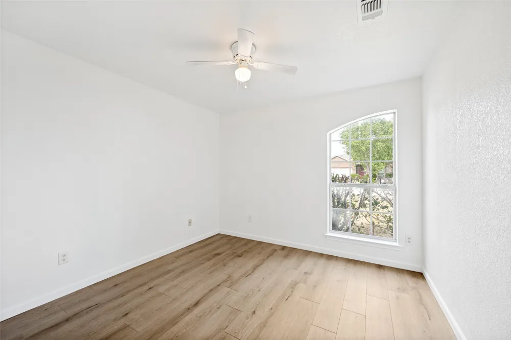 308 Rock Hill Drive Crowley, TX 76036