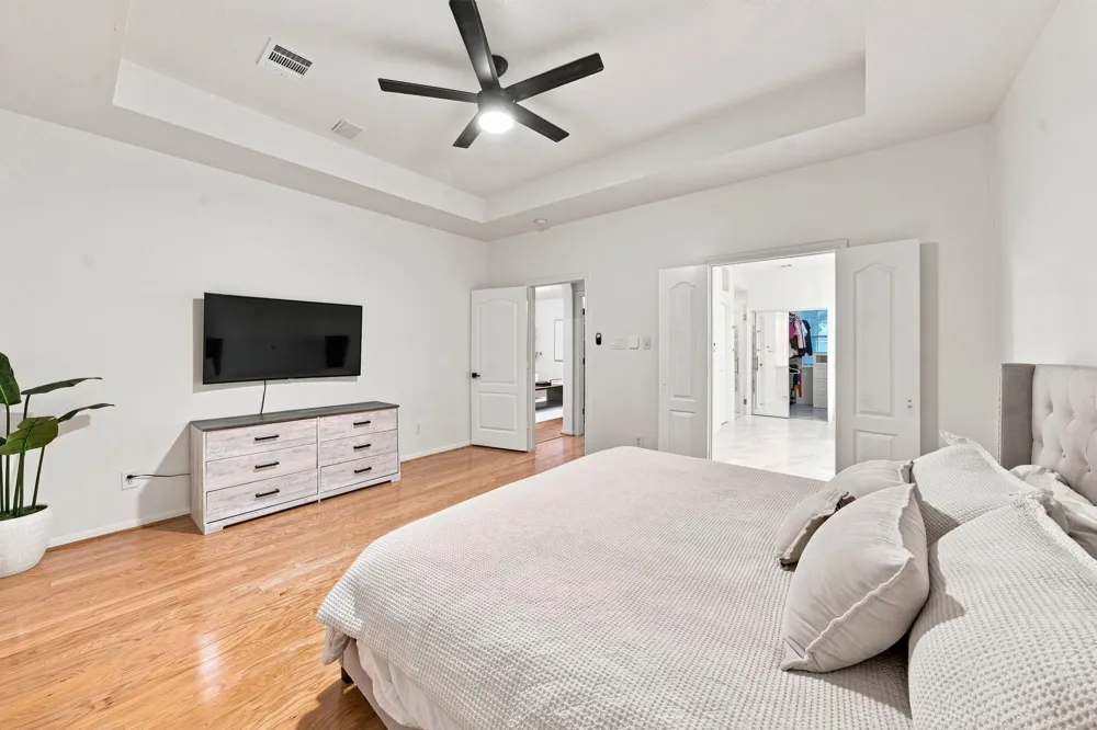 5635 Heather Run Houston, TX 77041