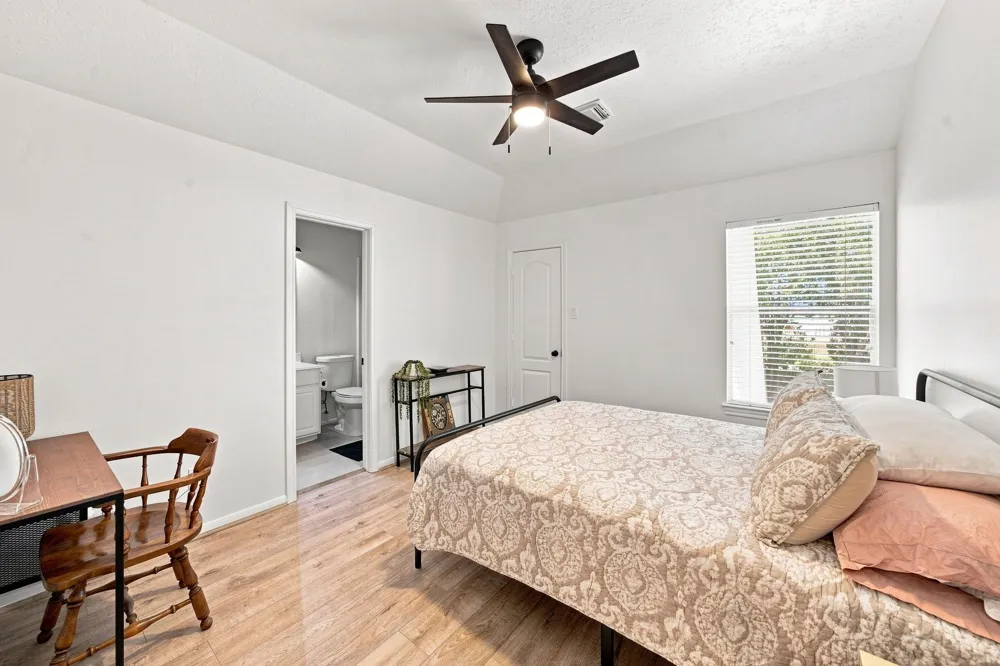 5635 Heather Run Houston, TX 77041