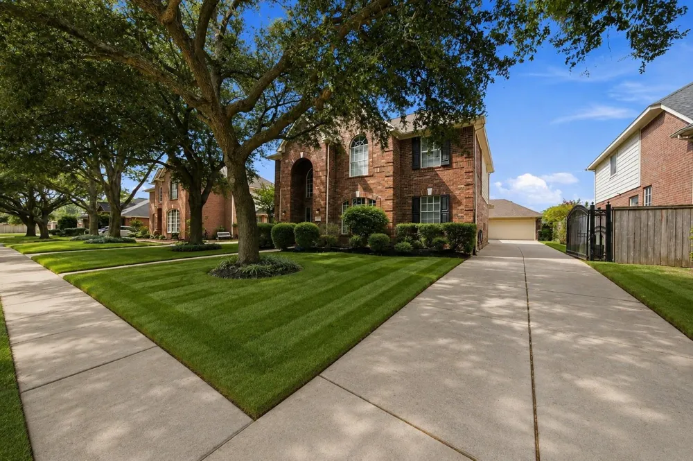 5635 Heather Run Houston, TX 77041