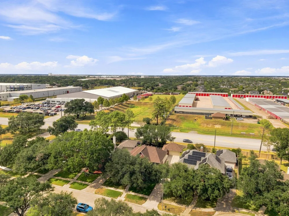 5635 Heather Run Houston, TX 77041