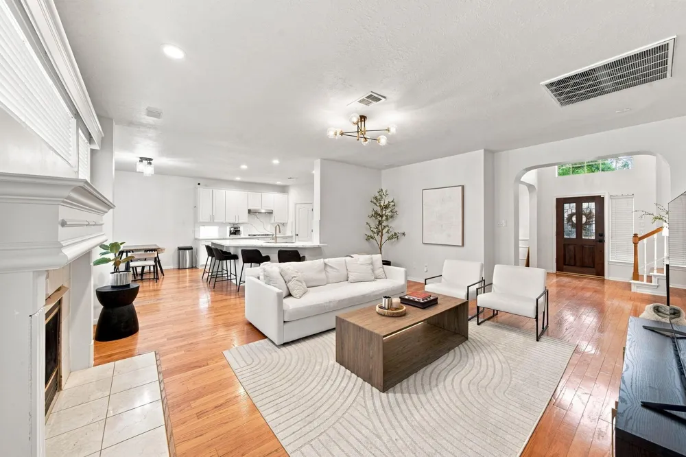 5635 Heather Run Houston, TX 77041