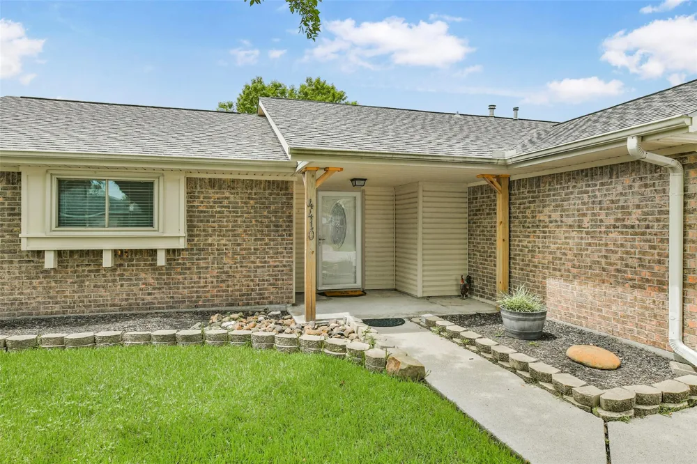 4410 Aztec Street Pasadena, TX 77504