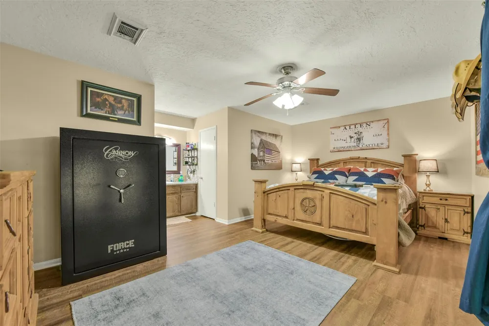 4410 Aztec Street Pasadena, TX 77504