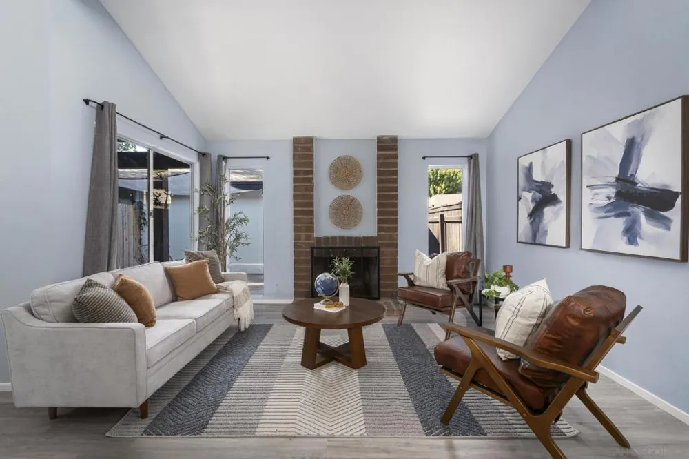 2147 Citrus Tree Spring Valley, CA 91977