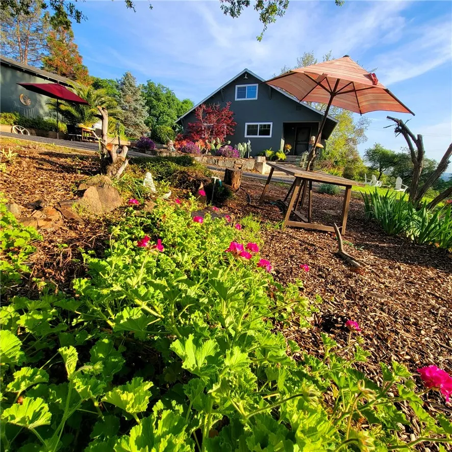 289 Skyline Boulevard Oroville, CA 95966