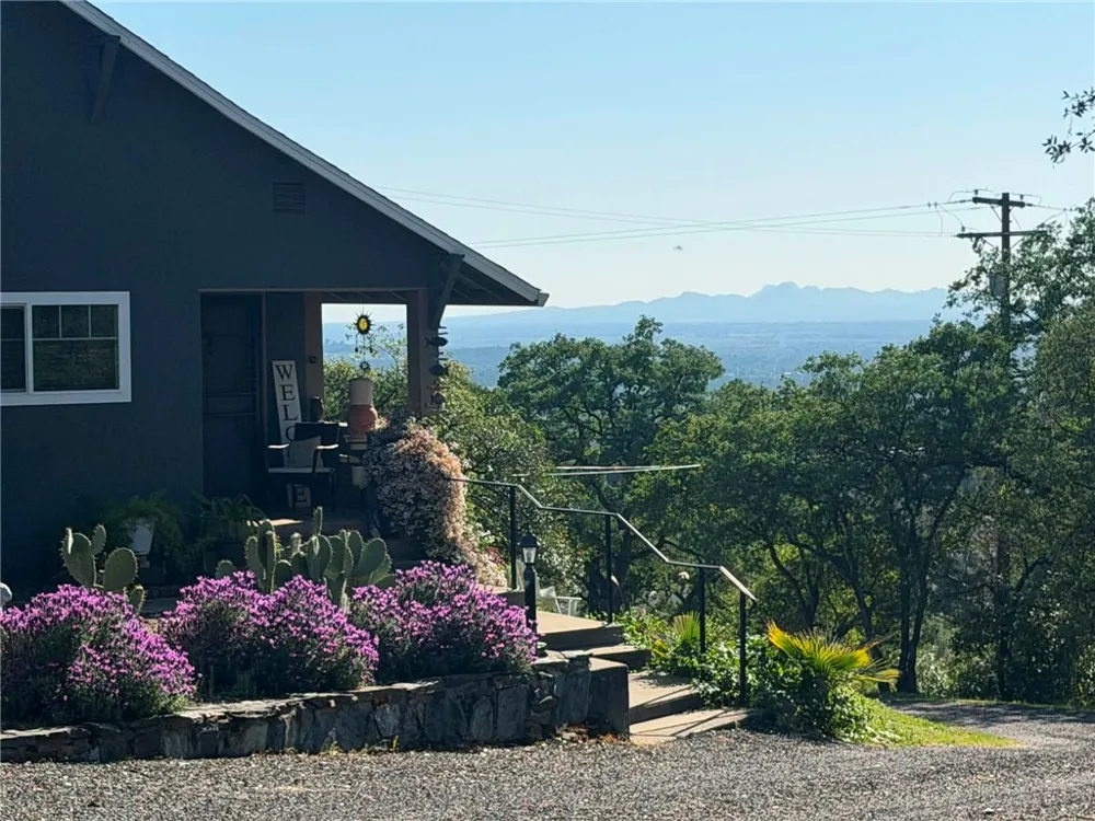 289 Skyline Boulevard Oroville, CA 95966