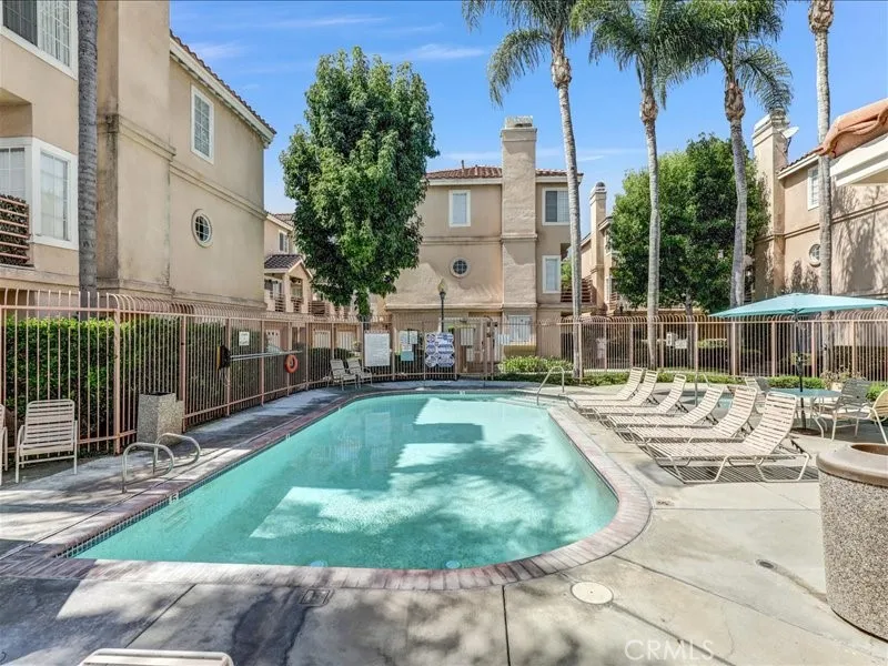 14053 Lemoli Hawthorne, CA 90250