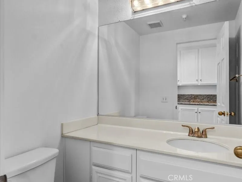 14053 Lemoli Hawthorne, CA 90250