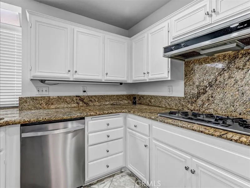 14053 Lemoli Hawthorne, CA 90250