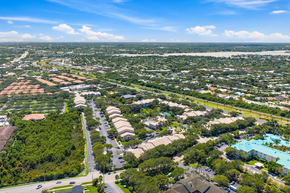 248 VILLAGE BOULEVARD #3107 Tequesta, FL 33469