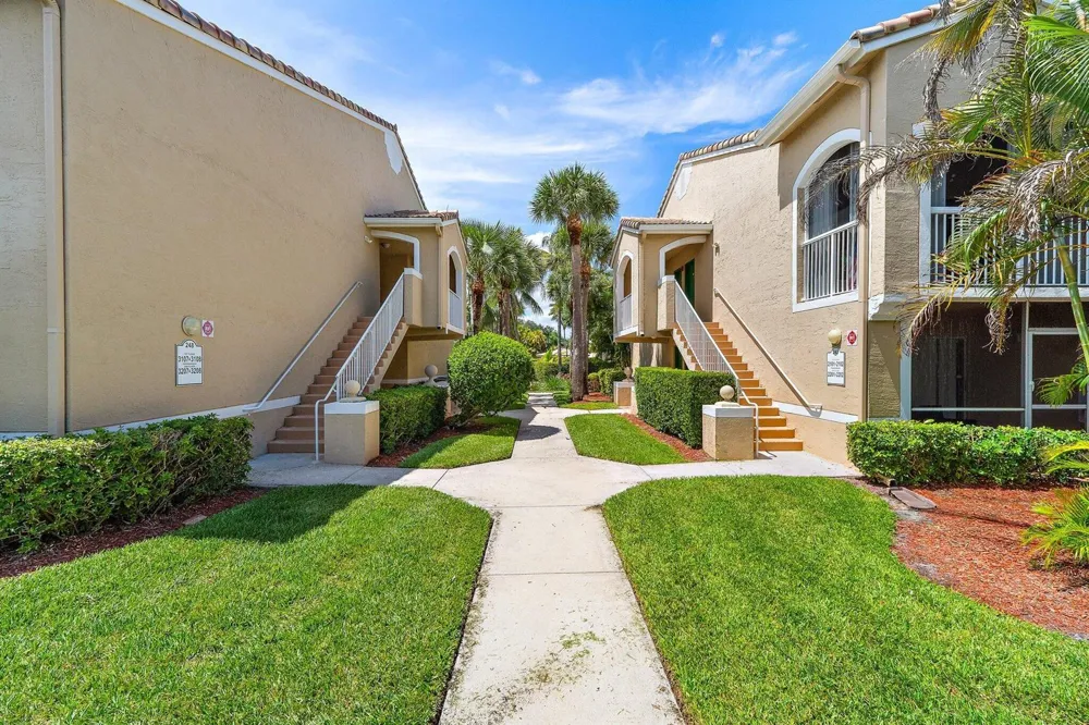 248 VILLAGE BOULEVARD #3107 Tequesta, FL 33469