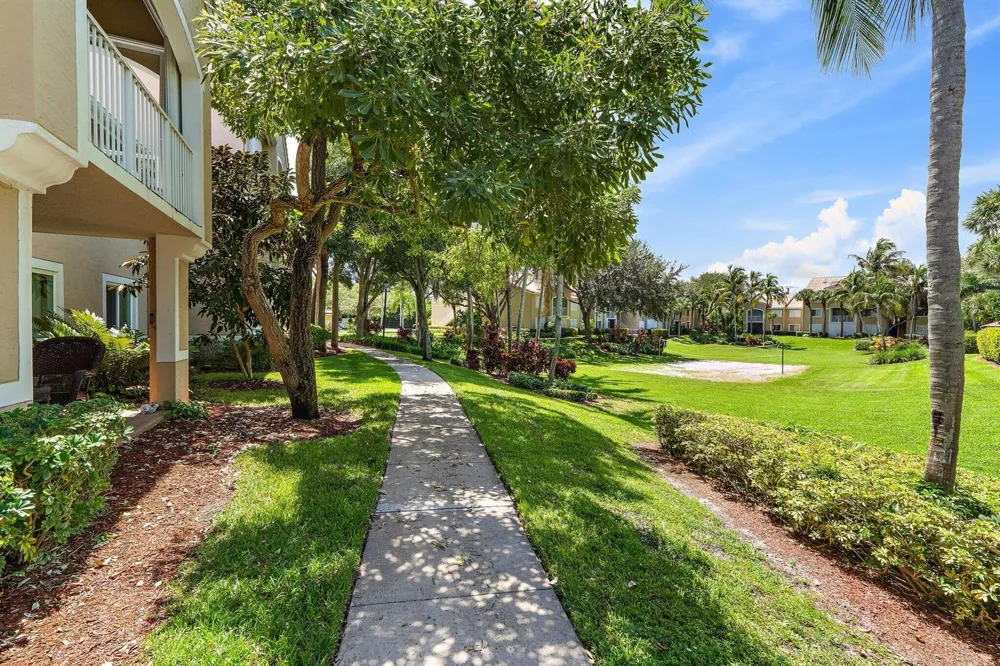 248 VILLAGE BOULEVARD #3107 Tequesta, FL 33469