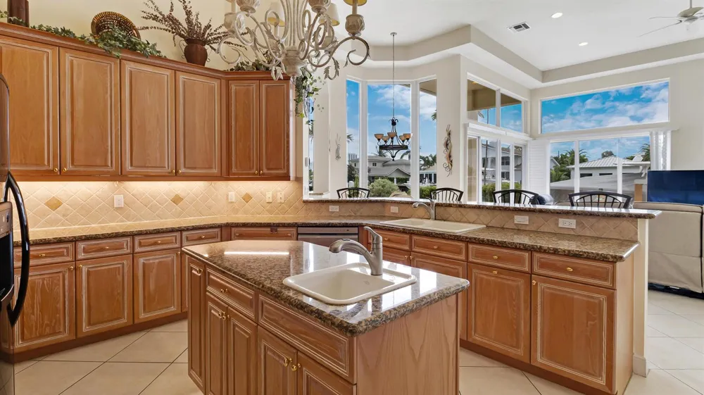2761 SE 9TH STREET Pompano Beach, FL 33062