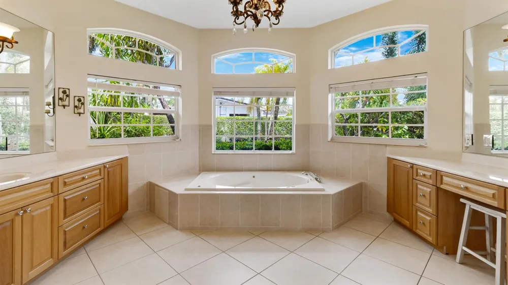 2761 SE 9TH STREET Pompano Beach, FL 33062