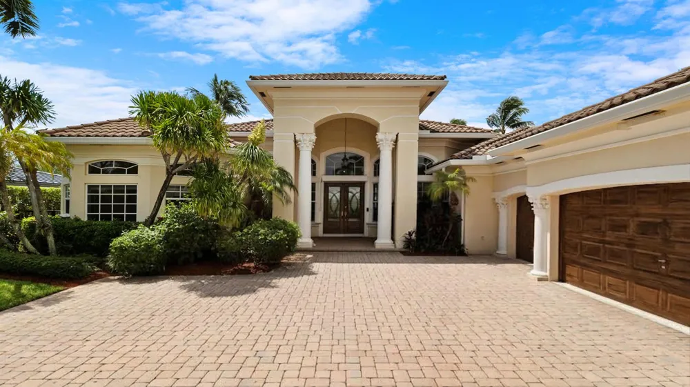 2761 SE 9TH STREET Pompano Beach, FL 33062