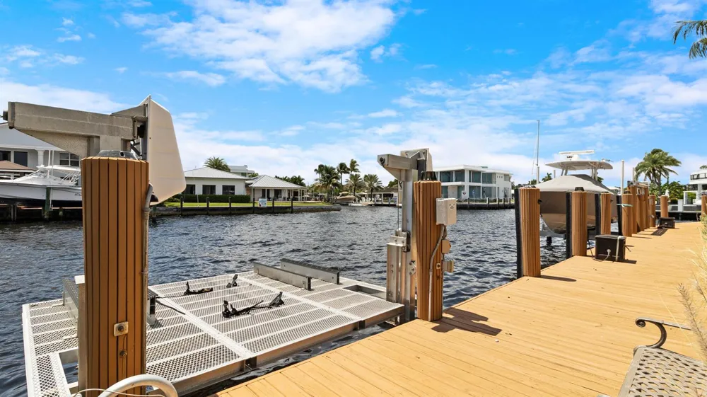 2761 SE 9TH STREET Pompano Beach, FL 33062