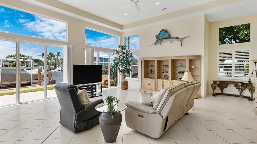 2761 SE 9TH STREET Pompano Beach, FL 33062