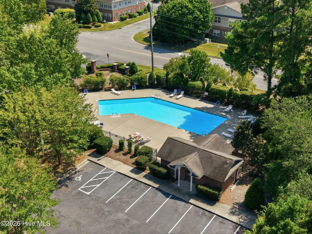 2209 Locksley Woods Drive #G Greenville, NC 27858