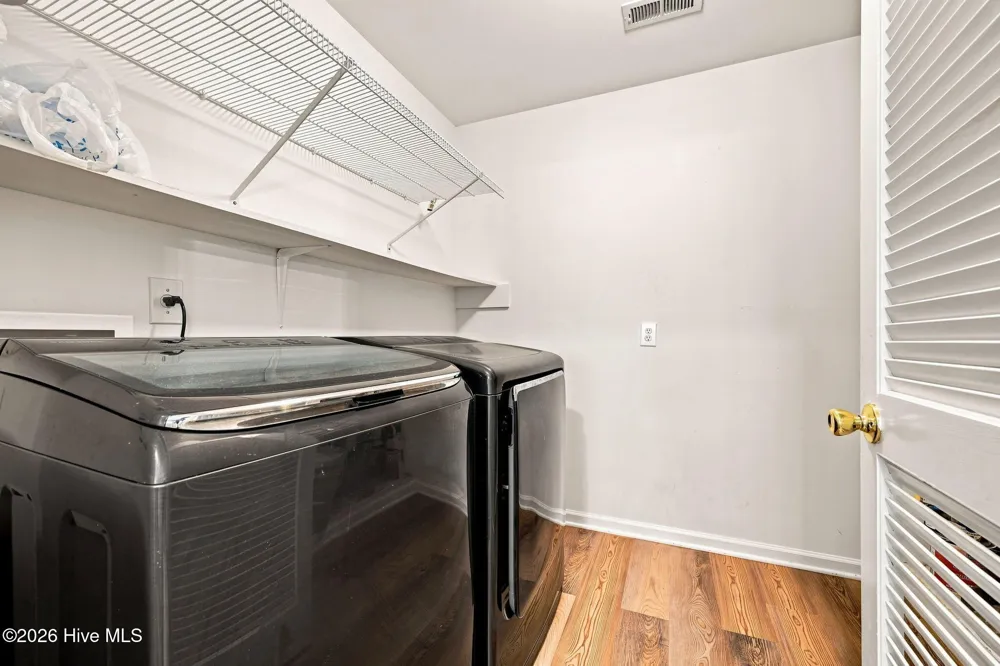 2209 Locksley Woods Drive #G Greenville, NC 27858
