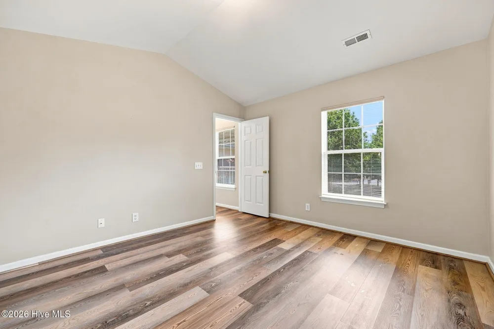 2209 Locksley Woods Drive #G Greenville, NC 27858