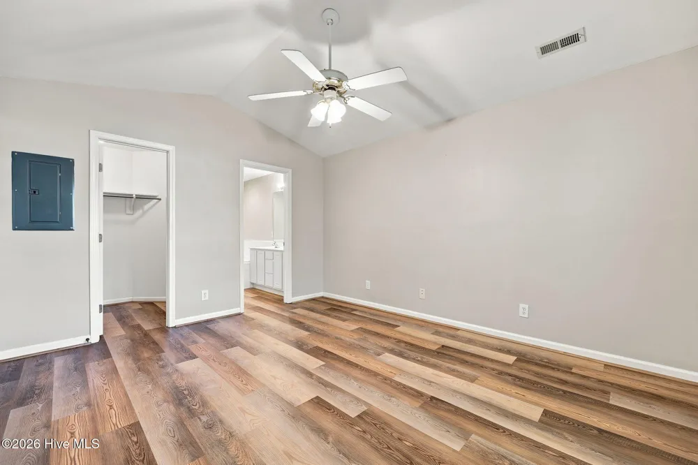 2209 Locksley Woods Drive #G Greenville, NC 27858