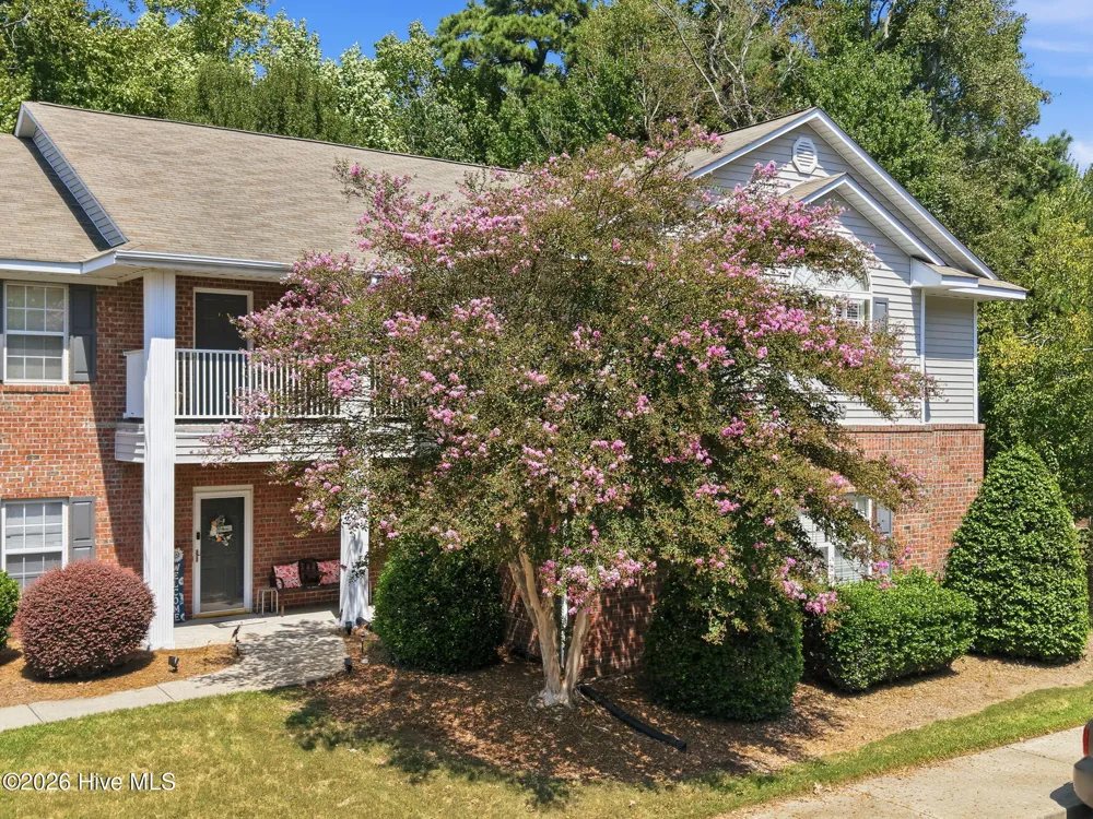 2209 Locksley Woods Drive #G Greenville, NC 27858