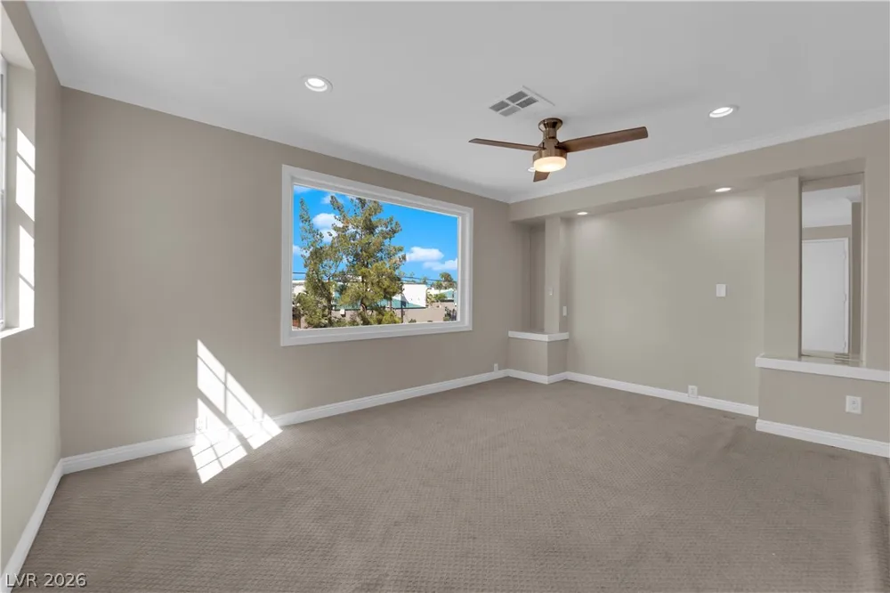 710 Tam O Shanter Las Vegas, NV 89109