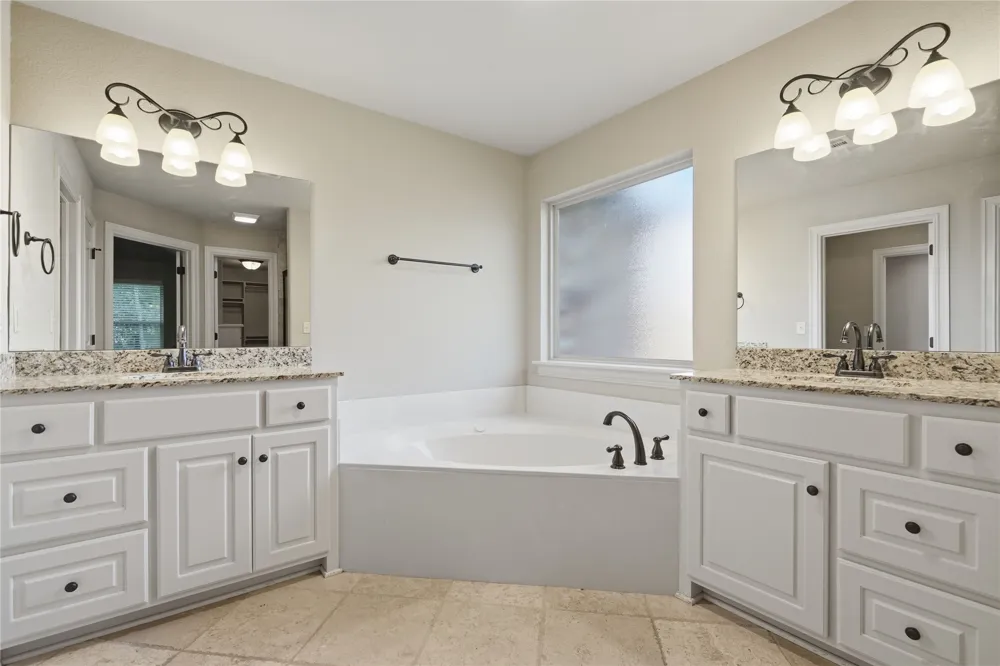 3426 W Edgewater Place Broken Arrow, OK 74012
