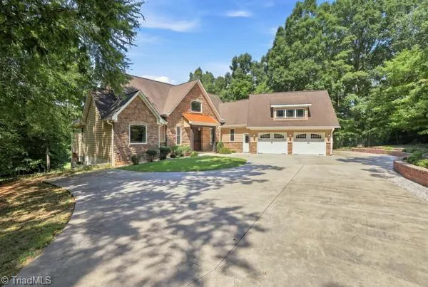 422 Still Meadows Lane Lexington, NC 27292