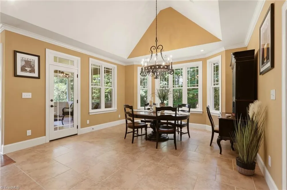 422 Still Meadows Lane Lexington, NC 27292