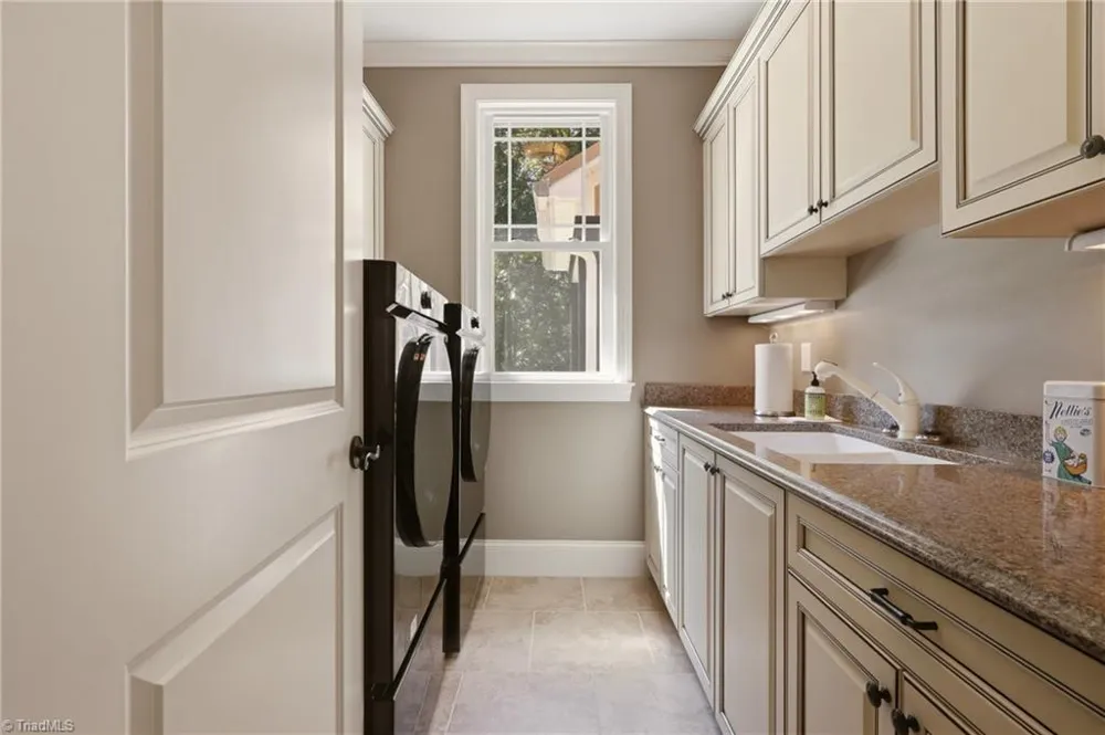 422 Still Meadows Lane Lexington, NC 27292