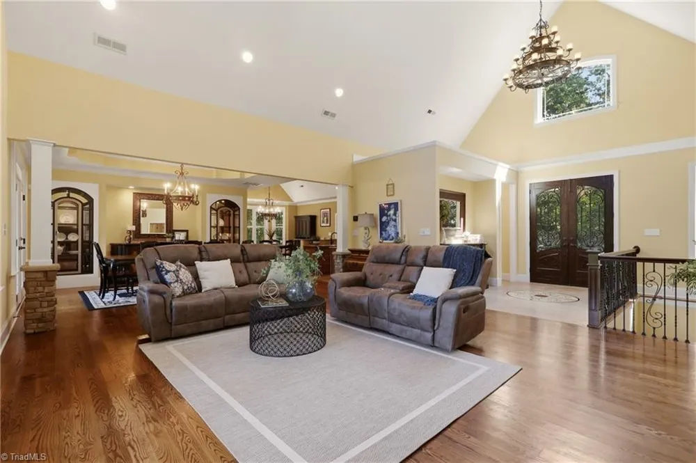 422 Still Meadows Lane Lexington, NC 27292