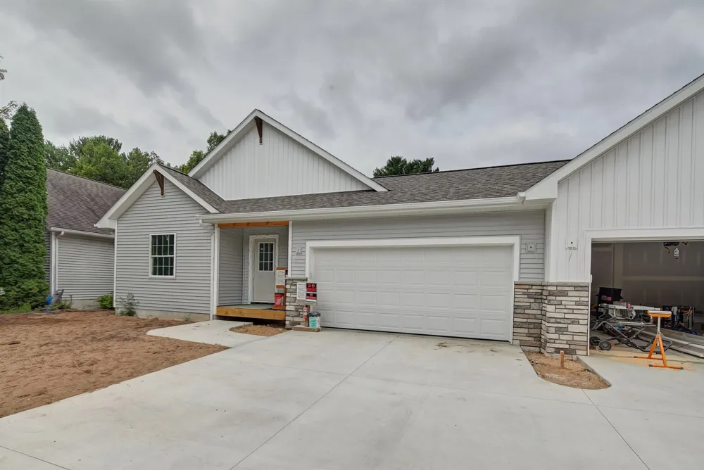 1704 Woodward Avenue Garfield Charter Township, MI 49686