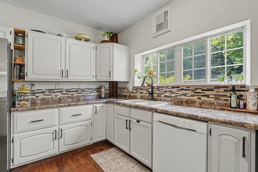 7163 Traverse Avenue Benzonia Township, MI 49616