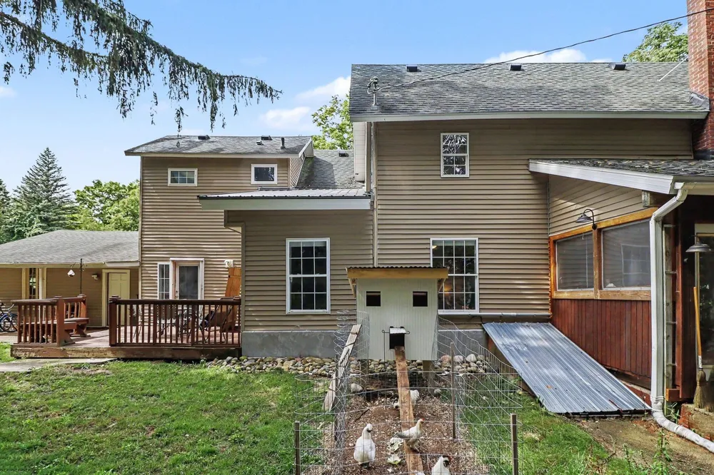7163 Traverse Avenue Benzonia Township, MI 49616