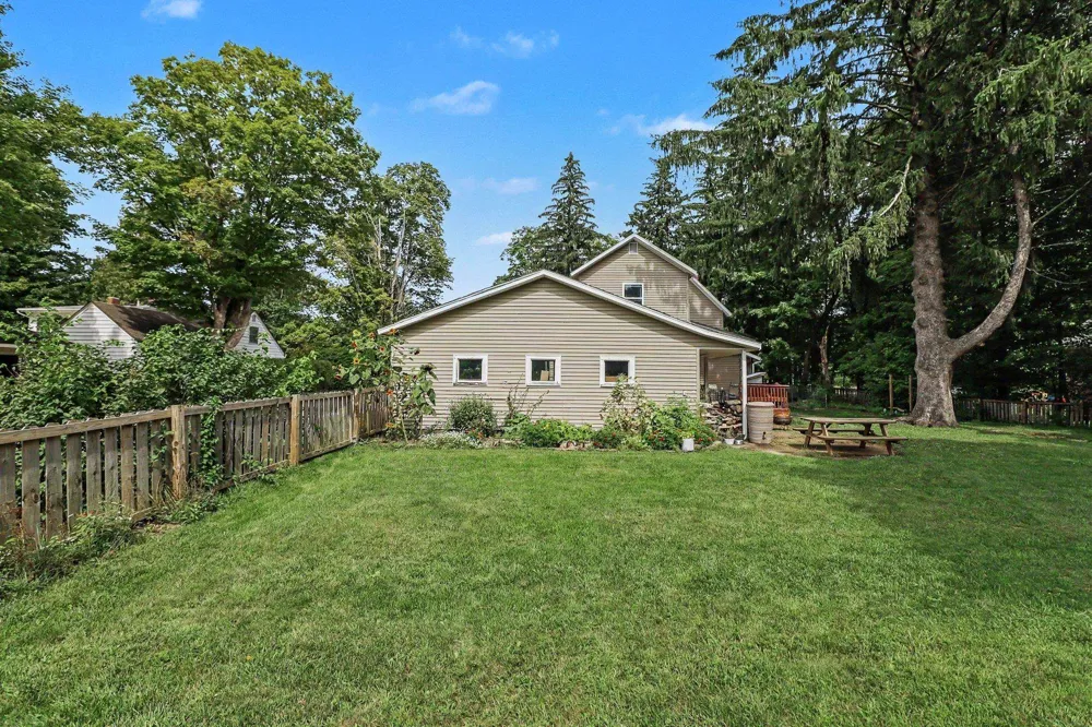 7163 Traverse Avenue Benzonia Township, MI 49616