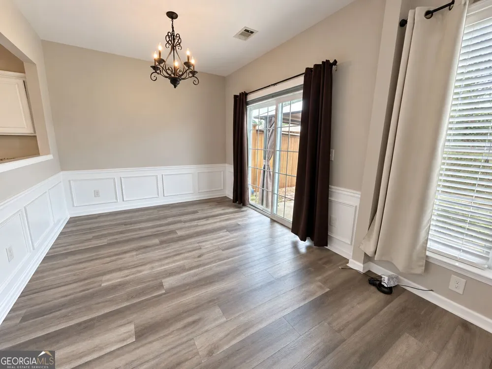226 Regent SQ Woodstock, GA 30188