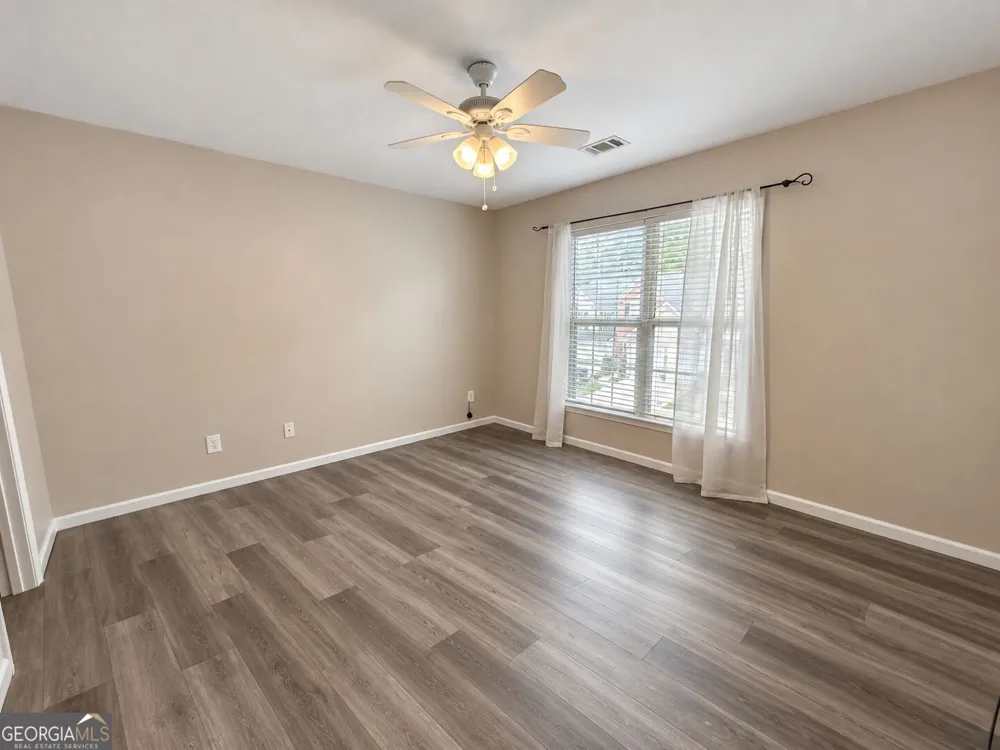226 Regent SQ Woodstock, GA 30188