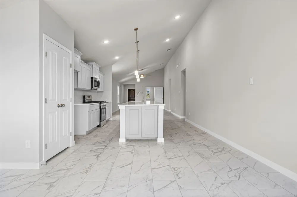 229 Ironshoe Trail Liberty Hill, TX 78642