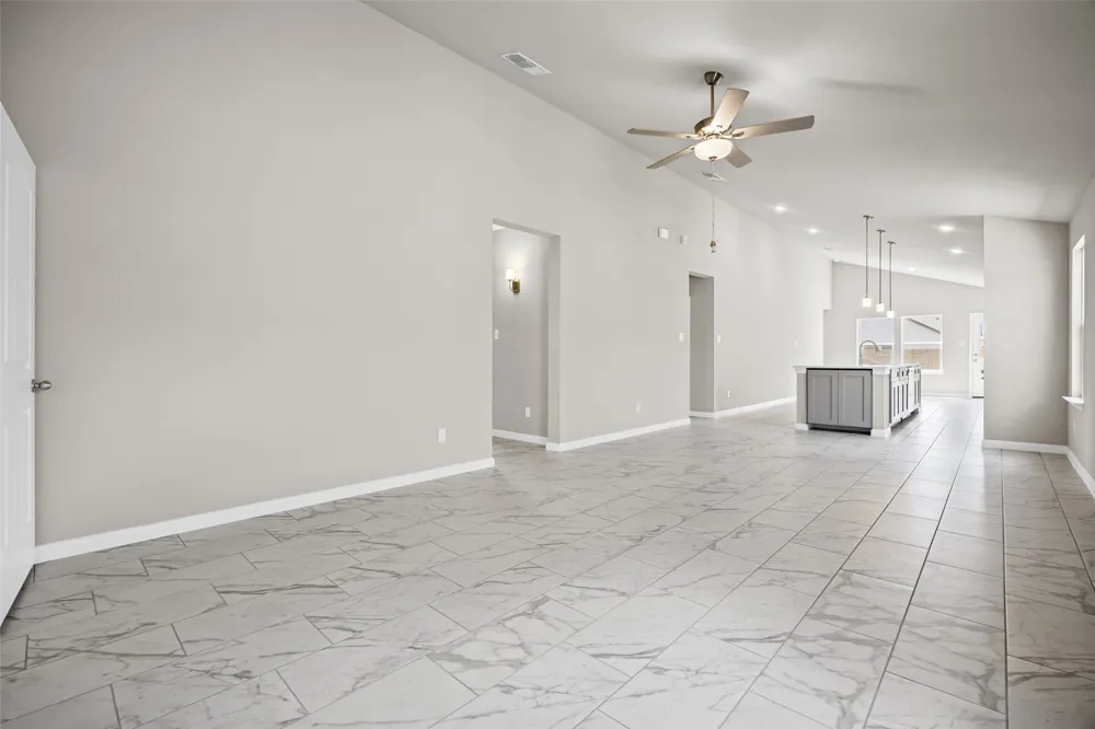 229 Ironshoe Trail Liberty Hill, TX 78642