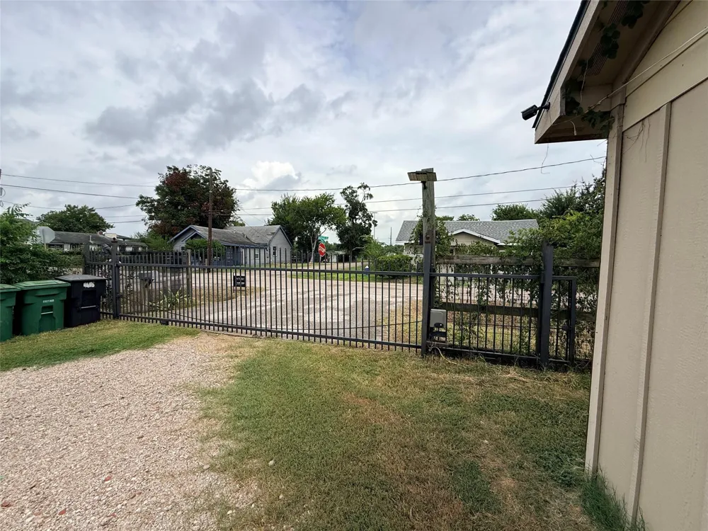 4602 Nichols Street Houston, TX 77020