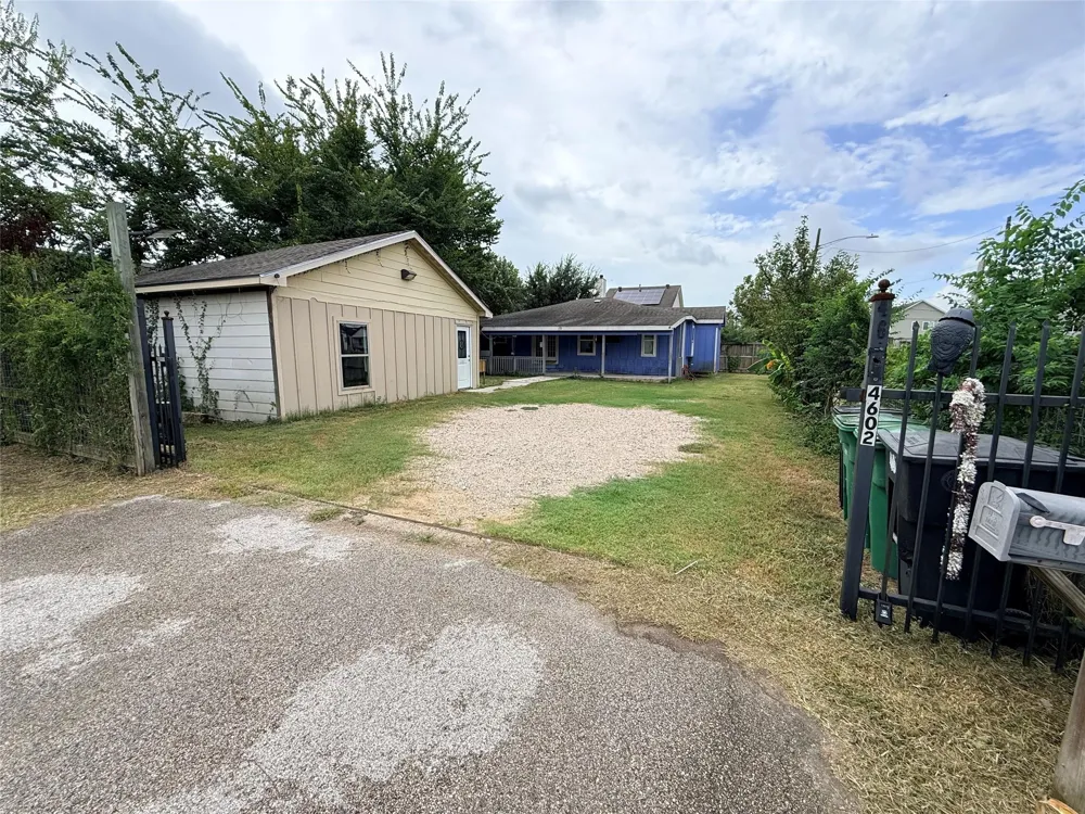 4602 Nichols Street Houston, TX 77020