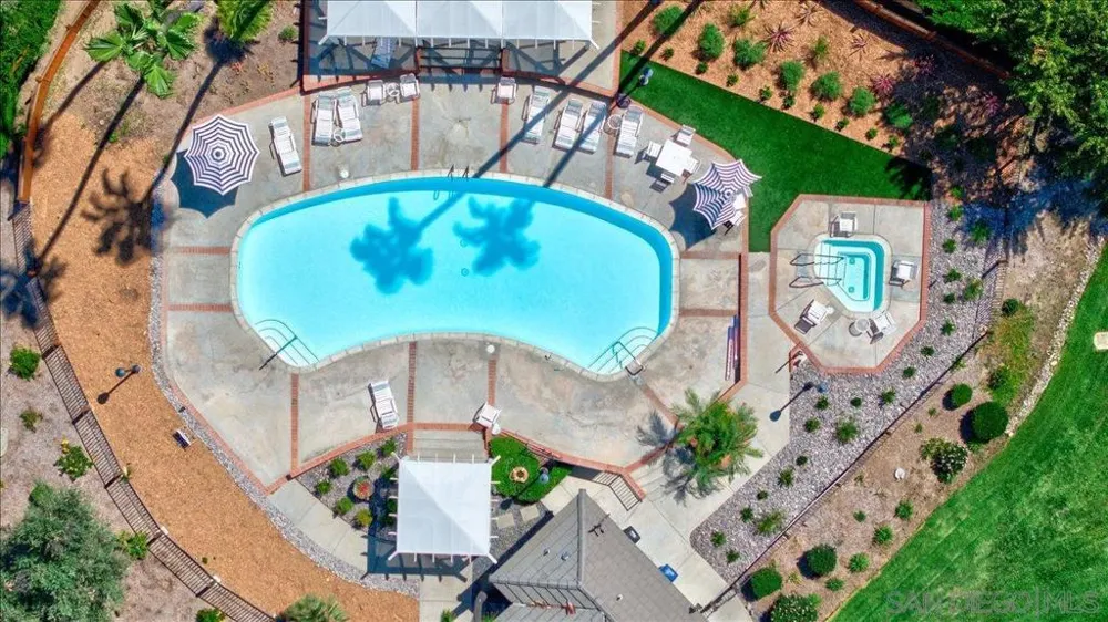 1315 Buttonbrush Ln El Cajon, CA 92019