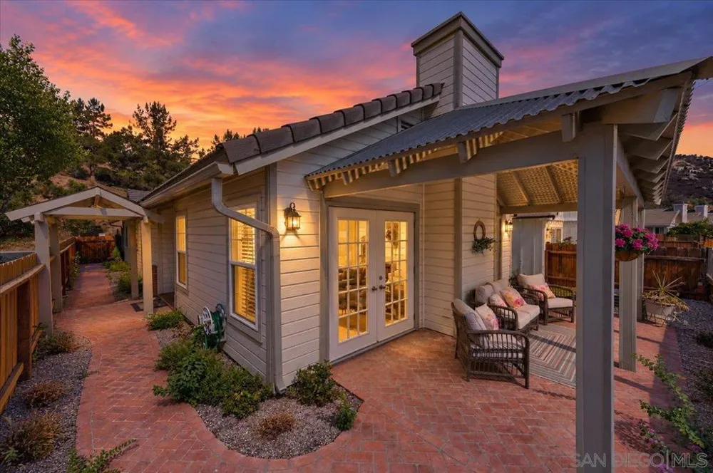 1315 Buttonbrush Ln El Cajon, CA 92019
